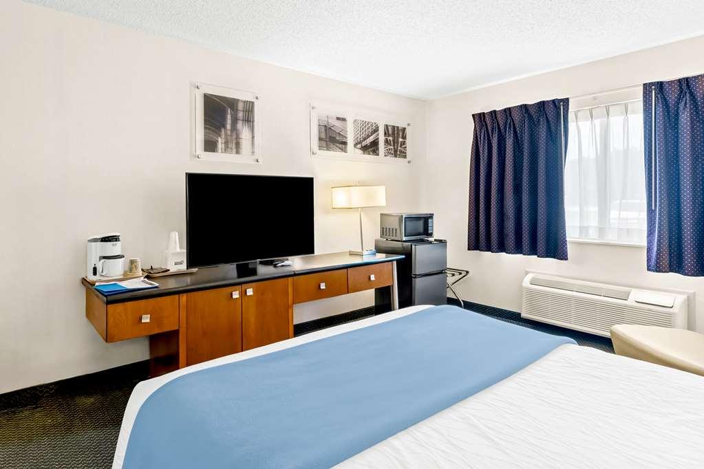Hotel Americas Value & - Tahquamenon Country 2*