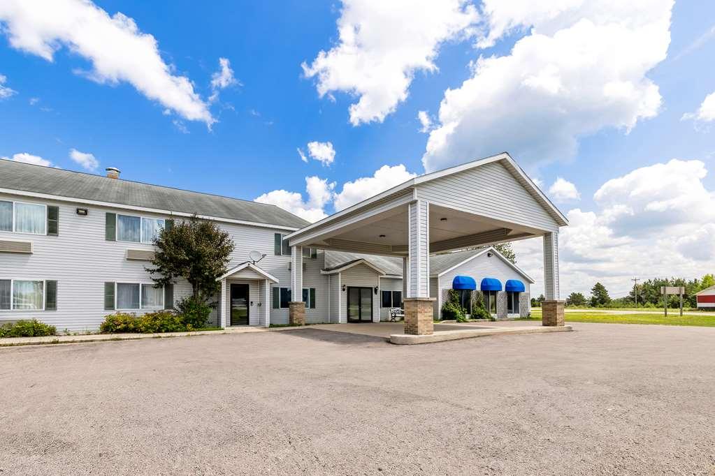 Hotel Americas Value & - Tahquamenon Country Newberry