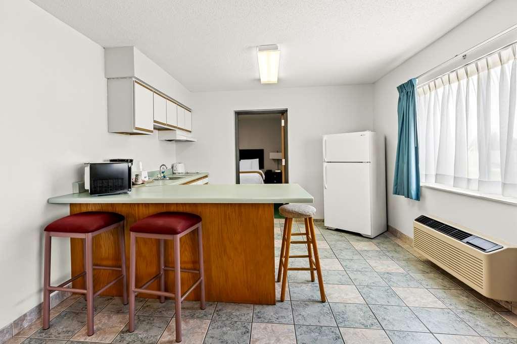 Hotel Americas Value & - Tahquamenon Country