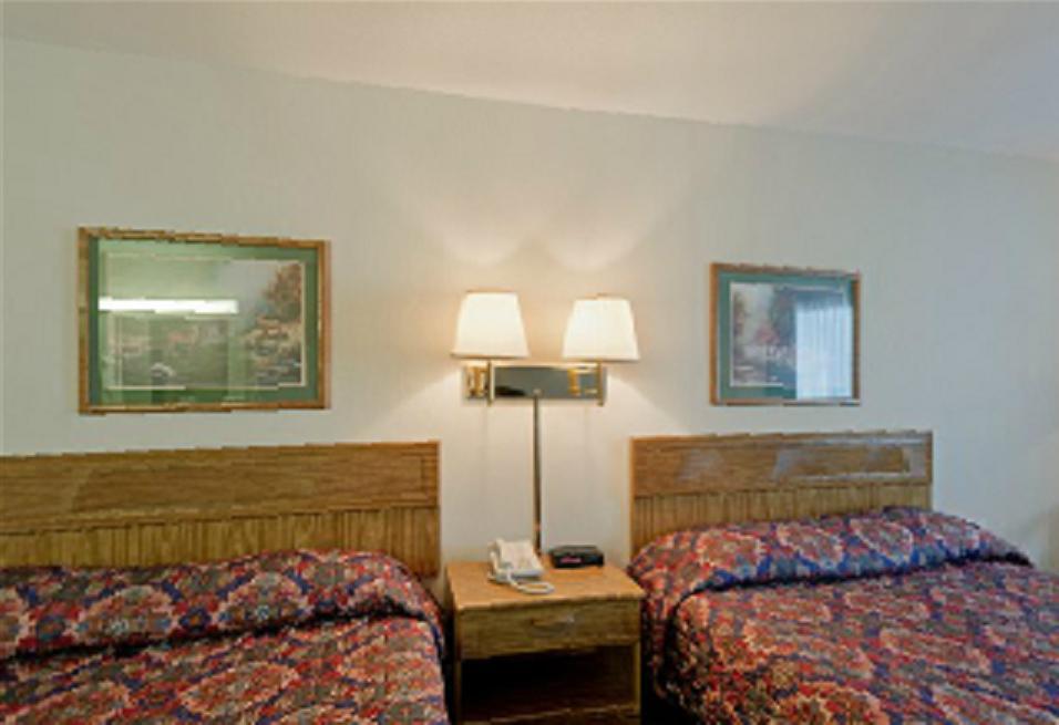 Hotel Americas Value & - Tahquamenon Country Newberry