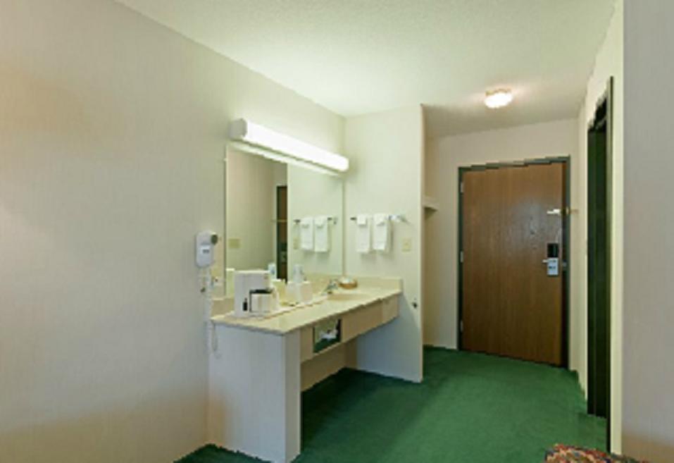 Americas Value & - Tahquamenon Country