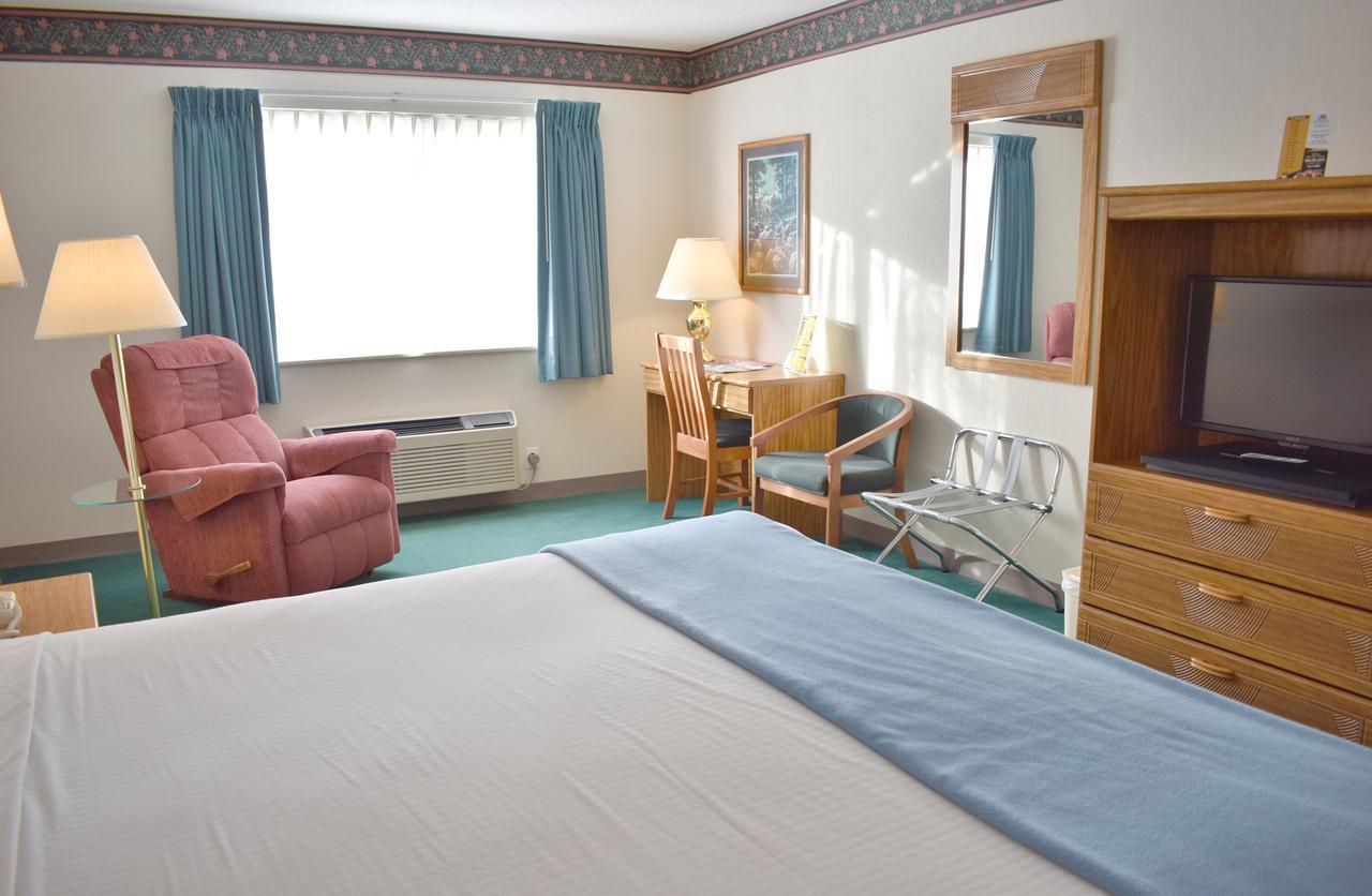 Americas Value & - Tahquamenon Country Hotel 2*