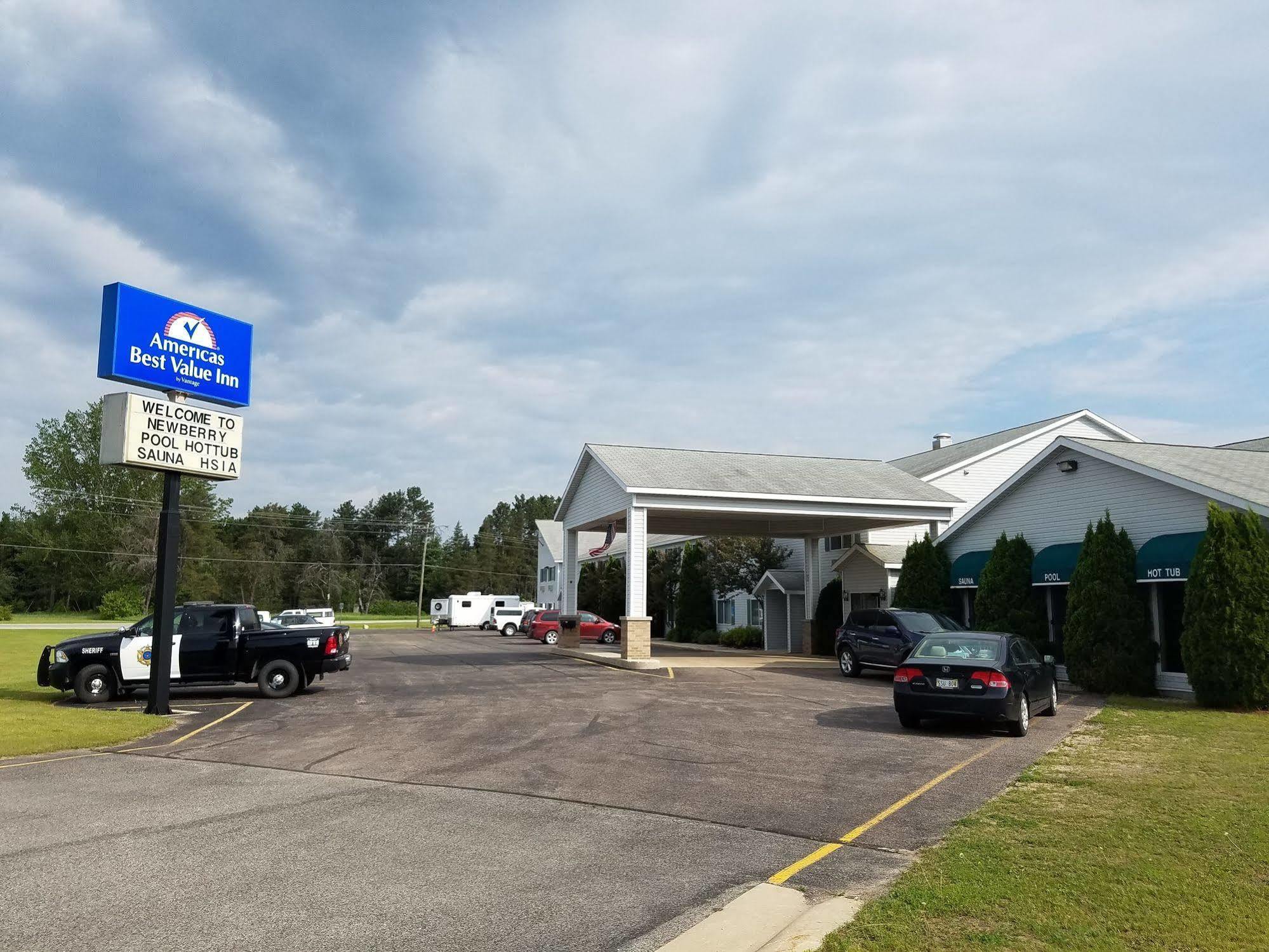Hotel Americas Value & - Tahquamenon Country Newberry